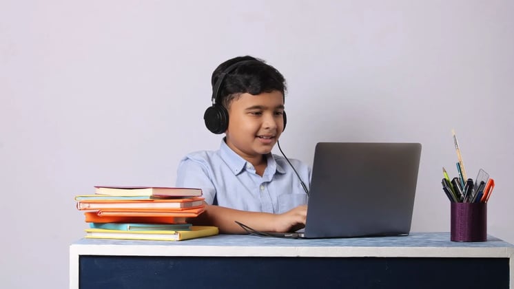 15 Small Business Ideas for Teens to Start Early