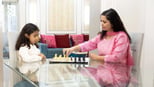 5-fun-board-and-conversation-games-for-mothers-and-daughters-to-play-at-night
