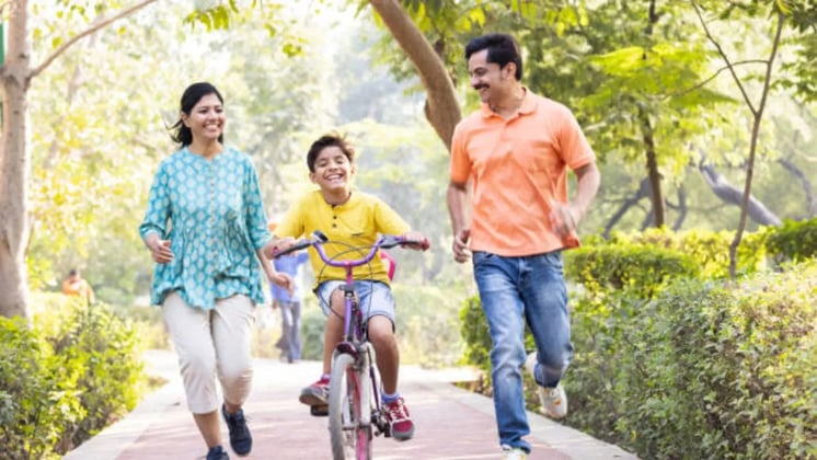 5 Parenting Tips for a Successful Winter Break with Your Kids