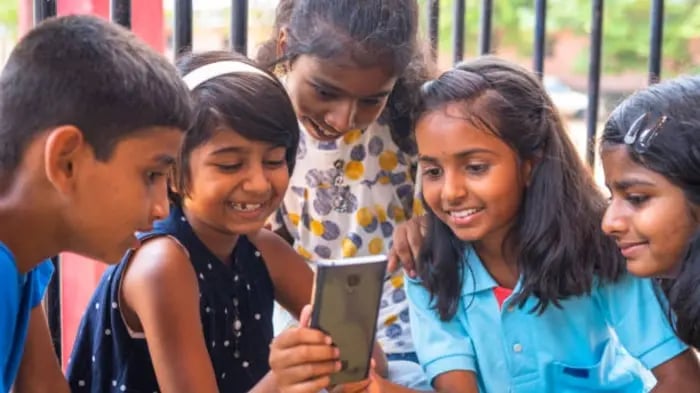 When To Give Phone To Kids
