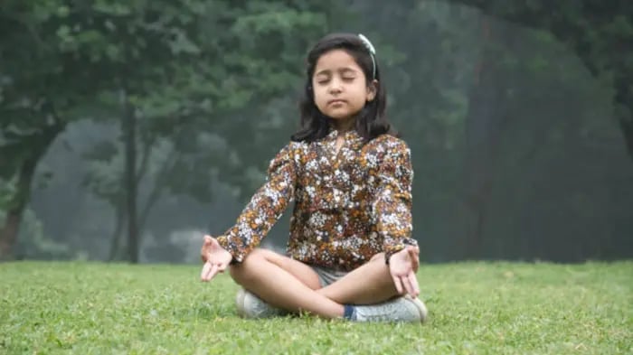 7 Essential Yoga Poses for Beginners to Build Strength