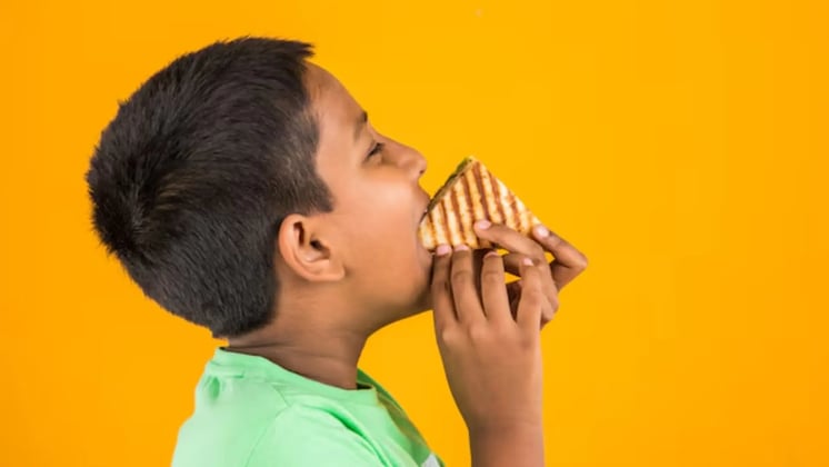 7 Nutritious and Quick Healthy Snacks for Kids to Make at Home