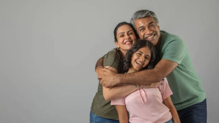 7 Parenting Tips To Improve Communication With Teens at Home