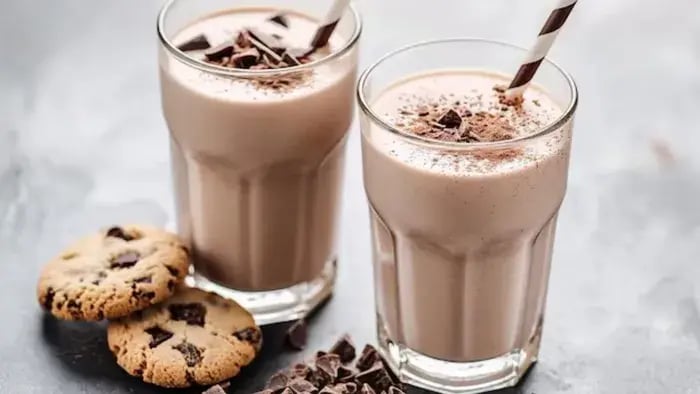 Milk Shakes With Ragi Cookies