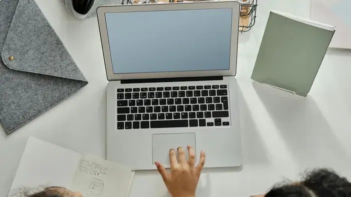 kid taking a lecture online