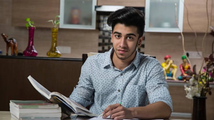 A Step-by-Step Guide on Writing a Perfect College Application Letter