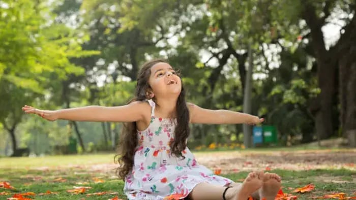 Best Healthy Tips For Summers: Things Every Parent Should Note - Indian kid playing