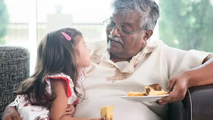 indian kids eating