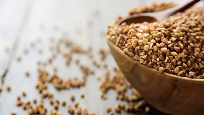 Complex Carbohydrate Foods: The Best Energy Boosters for Kids - Buckwheat in a bowl