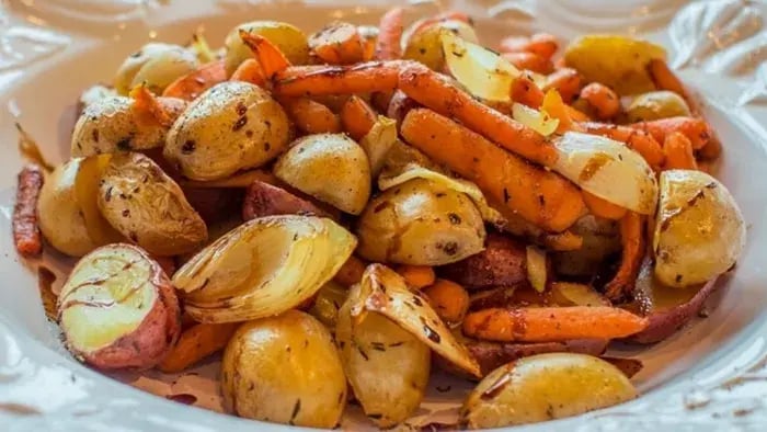 Complex Carbohydrate Foods: The Best Energy Boosters for Kids - Cooked potatoes and carrots in a bowl