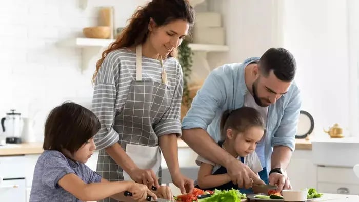 Tips On Teaching Kids About Nutrition Through Cooking Classes