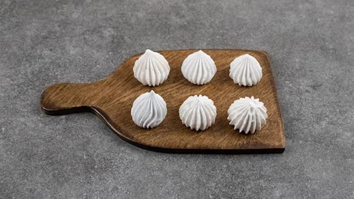 maple-vanilla-bean-meringue-cookies