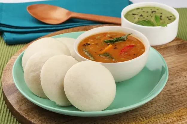 Seasonal Veggies Idli Sambar