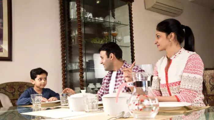 Indian kids eating food