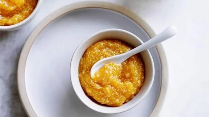 Quinoa, pumpkin and cinnamon puree