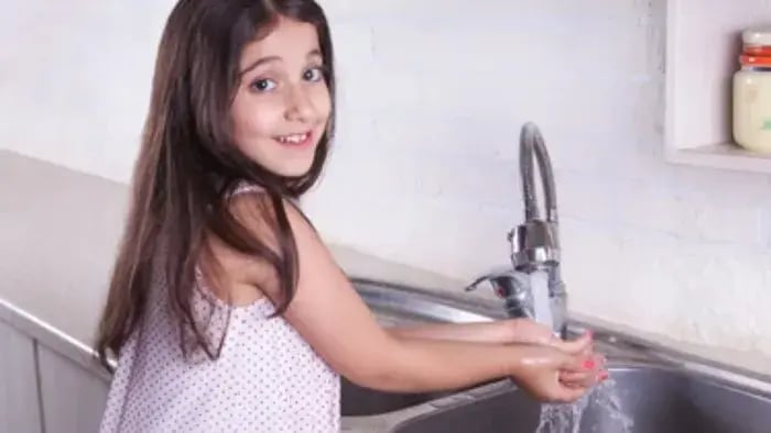 10 Tips to Stay Hygienic During the Summer to Monsoon Shift