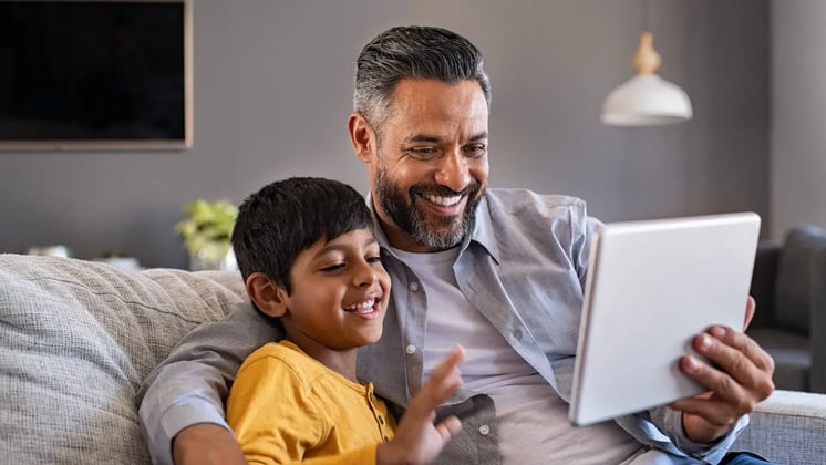 How to Manage Screen Time for Kids and Keep Them Healthy