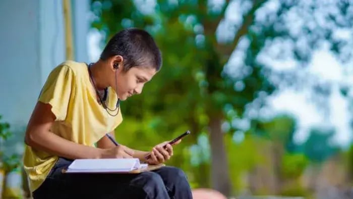 Indian Kids Reading