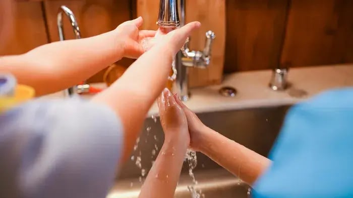 Life Skills for Children: 7 Must-Know Basics for Everyday Confidence - Kids washing hands
