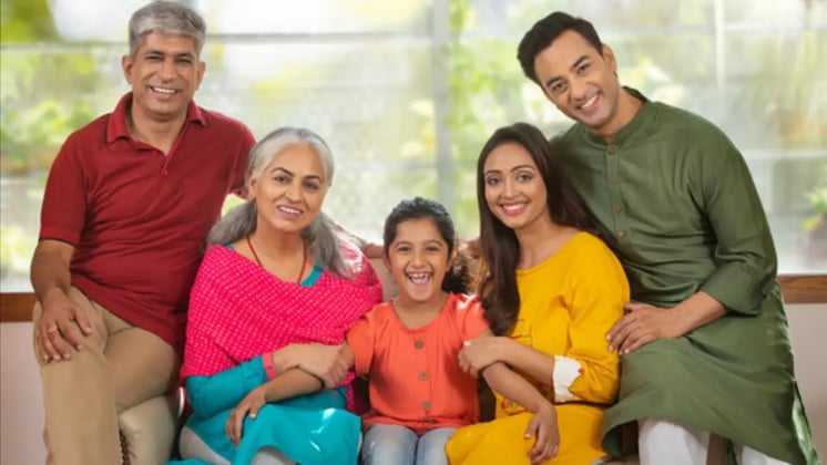 Managing Communication And Child Development In A Joint Family