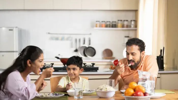Mealtime Conversation Tips For Parents