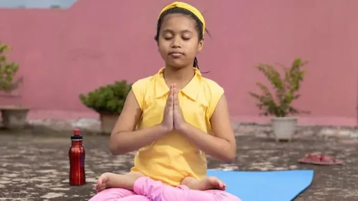 Indian kid doin yoga