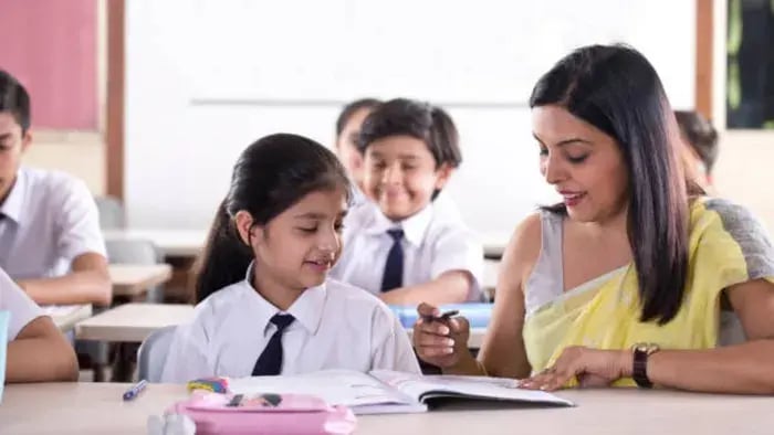Indian Kids Reading