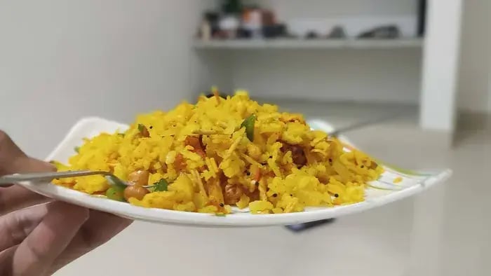 Poha with Peanuts and Veggies