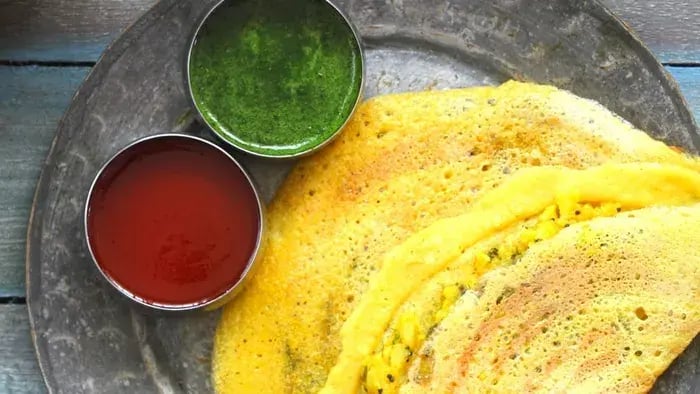 moong dal chilla with chutney