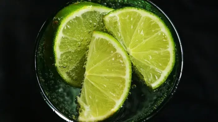 detox water-detox water with lemon