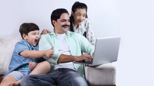 Kids studying