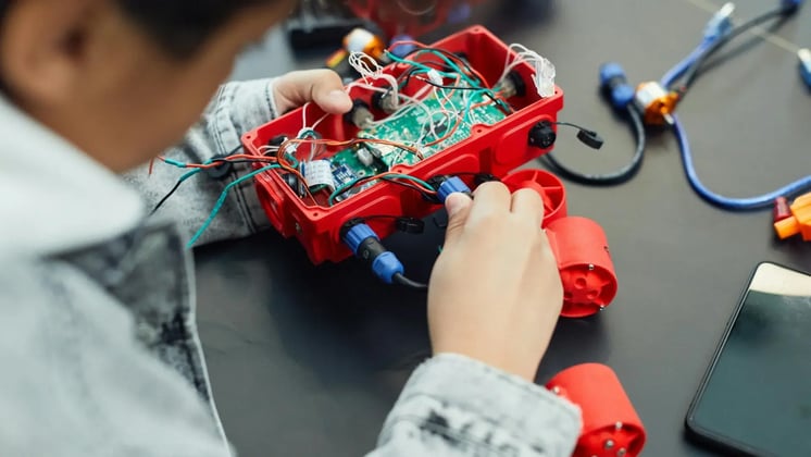 Top 7 Educational Gifts for Kids That Make Learning Fun