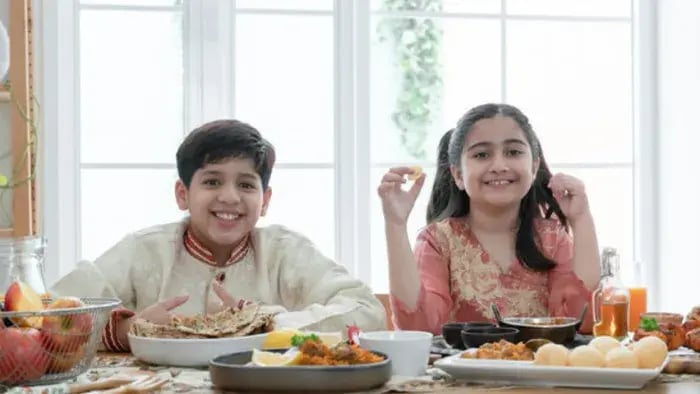 Indian kids eating