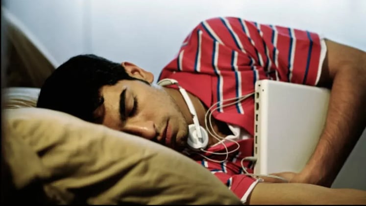 Top Tips To Make Sure Your Teenagers Get Enough Sleep