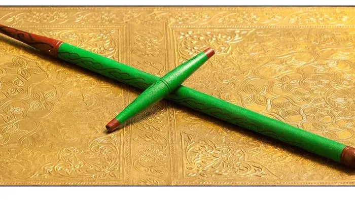 Green gilli and danda