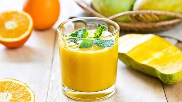Golden smoothie