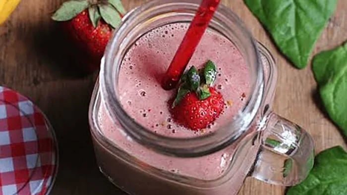 Strawberry and spinach smoothie