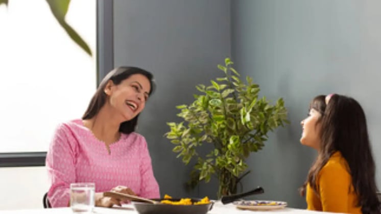 What Does a Balanced Diet Look Like for Kids? 7 Foods You Must Include