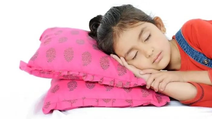 indian-kids-sleeping